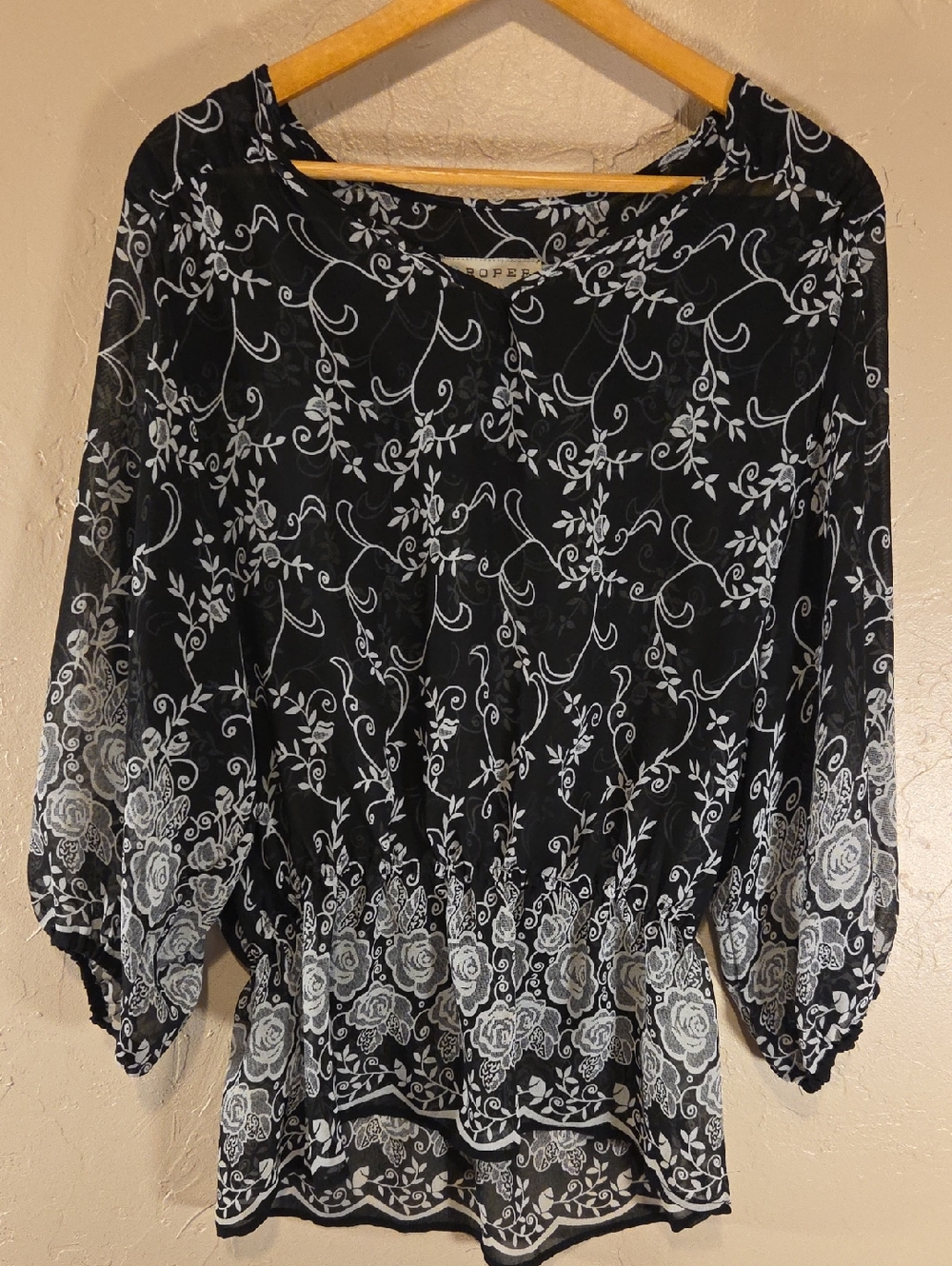 Roper Black Western Cowgirl Blouse with White Floral Scroll Print Size S